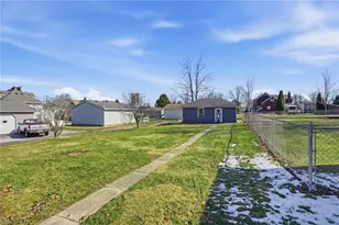 209 Pleasant St, Bellevue, OH 44811 - Photo 45