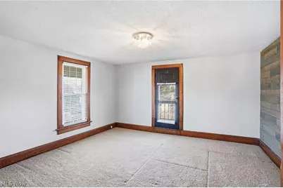 209 Pleasant Street, Bellevue, OH 44811 - Photo 35