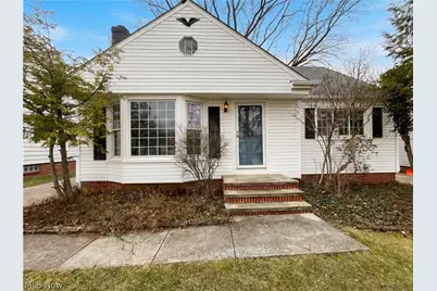 16296 Parklawn Avenue, Loveland, OH 44130 - Photo 1