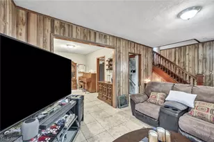 796 Allyn St, Akron, OH 44311 - Photo 5