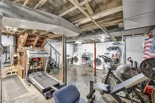 796 Allyn St, Akron, OH 44311 - Photo 33