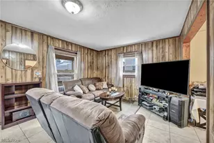 796 Allyn St, Akron, OH 44311 - Photo 7