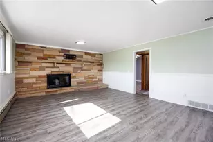 5220 Center Rd, Brunswick Hills, OH 44212 - Photo 29