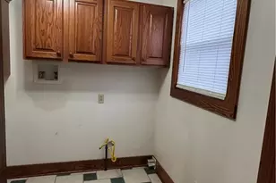 402 E Lincoln Way, Lisbon, OH 44432 - Photo 7