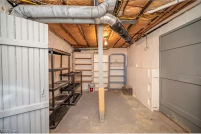 8198 Erie Street, Masury, OH 44438 - Photo 15