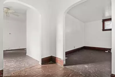 231 Rosenberry Street, Alliance, OH 44601 - Photo 7