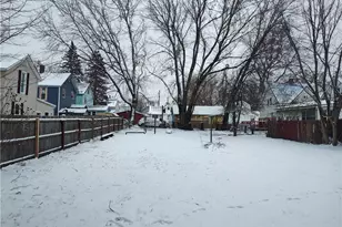 681 Madison St, Conneaut, OH 44030 - Photo 5