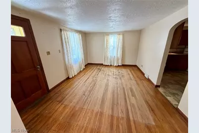 103 S Belle Vista Avenue, Youngstown, OH 44509 - Photo 3