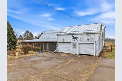 8539 Schubert Avenue NE, Alliance, OH 44601 - Photo 11