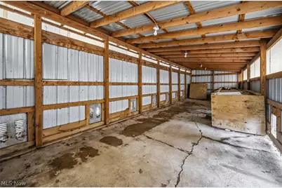 8539 Schubert Avenue NE, Alliance, OH 44601 - Photo 45