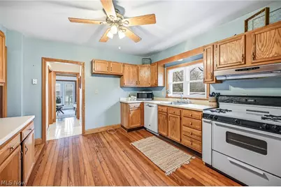 8539 Schubert Avenue NE, Alliance, OH 44601 - Photo 21