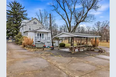 8539 Schubert Avenue NE, Alliance, OH 44601 - Photo 7