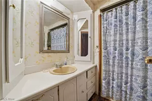 261 Chelsea Dr, Willoughby, OH 44094 - Photo 19