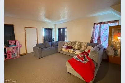 107 W 21st Street, Dover, OH 44622 - Photo 7