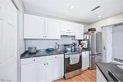 1183 Red Tail Hawk Drive #5, Boardman, OH 44512 - Photo 7