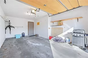 1183 Red Tail Hawk Dr, Boardman, OH 44512 - Photo 35