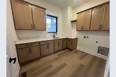 855 Club Drive W, Aurora, OH 44202 - Photo 13