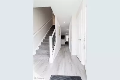 24431 Hartland Road, Euclid, OH 44123 - Photo 9