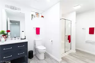 24431 Hartland Rd, Euclid, OH 44123 - Photo 37