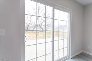 24431 Hartland Rd, Euclid, OH 44123 - Photo 19