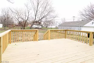 24431 Hartland Rd, Euclid, OH 44123 - Photo 7