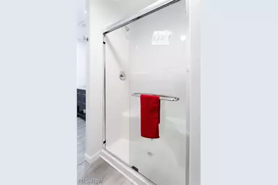 24431 Hartland Road, Euclid, OH 44123 - Photo 39