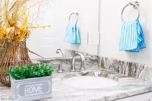 24431 Hartland Rd, Euclid, OH 44123 - Photo 33