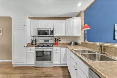 363 Northcoast Point Drive, Eastlake, OH 44095 - Photo 3