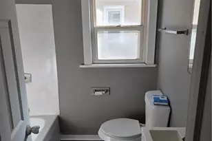 168 Lake Ave, Elyria, OH 44035 - Photo 5