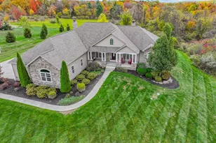 12195 Arborwood Way, Chardon, OH 44024 - Photo 3