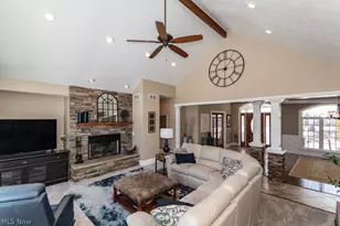 12195 Arborwood Way, Chardon, OH 44024 - Photo 15