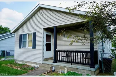 3002 Harmont Avenue NE, Canton, OH 44705 - Photo 1