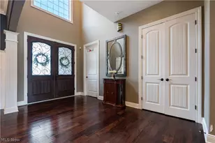 1124 Laurel Green Dr NE, North Canton, OH 44720 - Photo 5