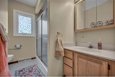 9217 Bechtel Road, Elyria, OH 44035 - Photo 37