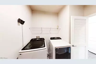 1240 Fountain View Street NE, Canton, OH 44721 - Photo 9