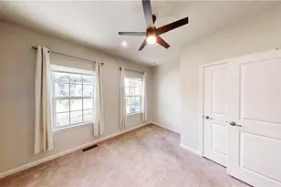 1240 Fountain View St NE, Canton, OH 44721 - Photo 11