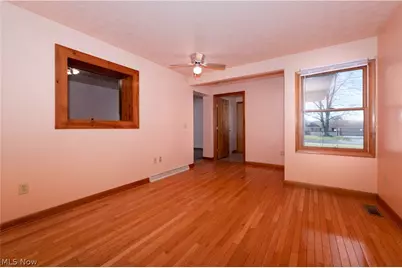 8690 Elmfield Street NW, Canal Fulton, OH 44614 - Photo 11