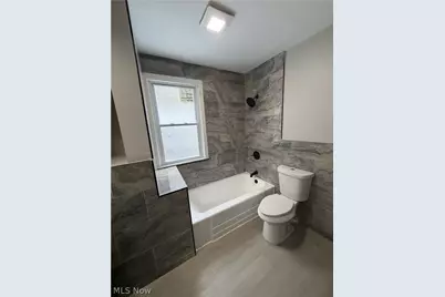 15340 Yorick Avenue #Lower, Loveland, OH 44110 - Photo 11