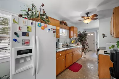 1682 Wakefield Drive, Akron, OH 44320 - Photo 11