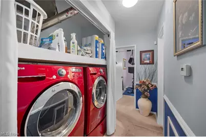 1682 Wakefield Drive, Akron, OH 44320 - Photo 15