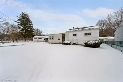 1682 Wakefield Drive, Akron, OH 44320 - Photo 3