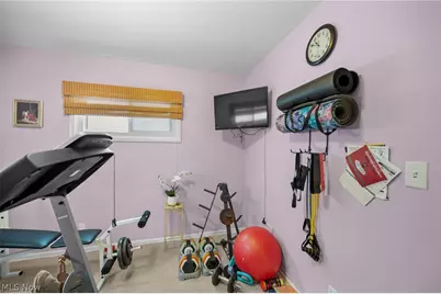 1682 Wakefield Drive, Akron, OH 44320 - Photo 17