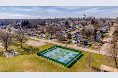 1410 Colonial Boulevard NE, Canton, OH 44714 - Photo 39