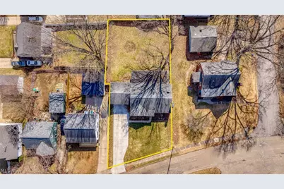 1410 Colonial Boulevard NE, Canton, OH 44714 - Photo 5