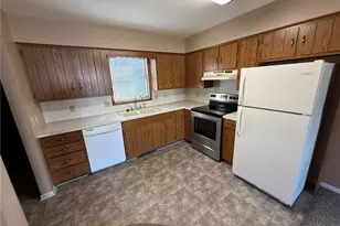 604 Harger St, Dover, OH 44622 - Photo 5