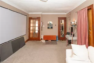 370 Wildwood Ave, Akron, OH 44320 - Photo 3