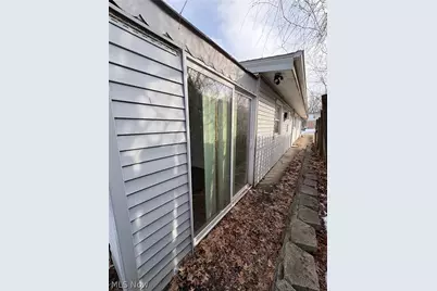 74 Homestead Drive #4, Youngstown, OH 44512 - Photo 3