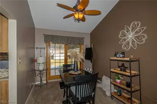 423 E Decker Dr, Green Hills, OH 44131 - Photo 9