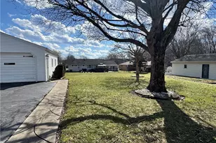 780 Pinetree Cir, East Palestine, OH 44413 - Photo 5