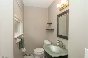 1423 Copley Meadows Dr, Copley, OH 44321 - Photo 15